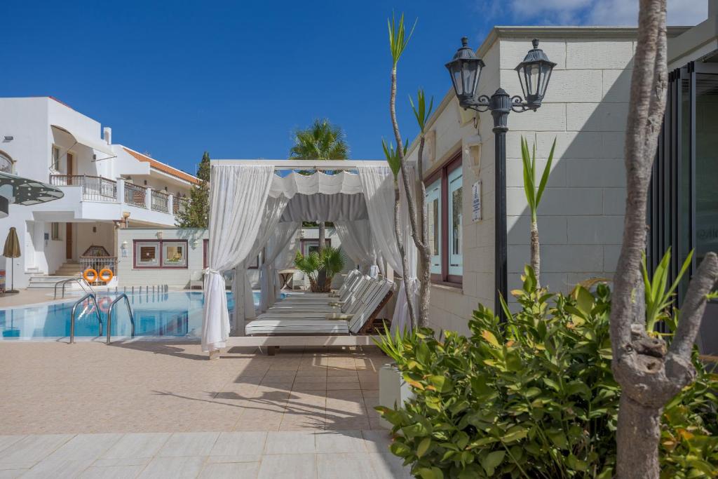 Bella Elena by Checkin 外観