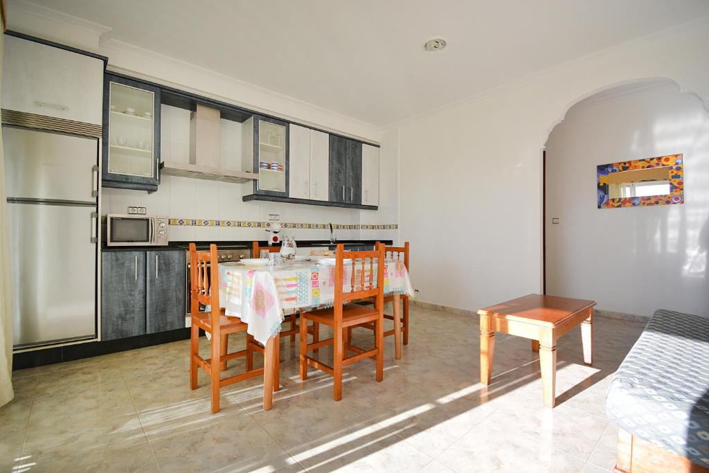 Apartamentos en Playa de Montalvo - 2