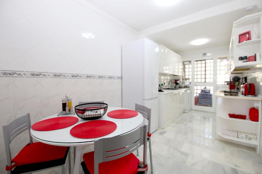 Estepona West Beachfront Apartment JANINE - 5