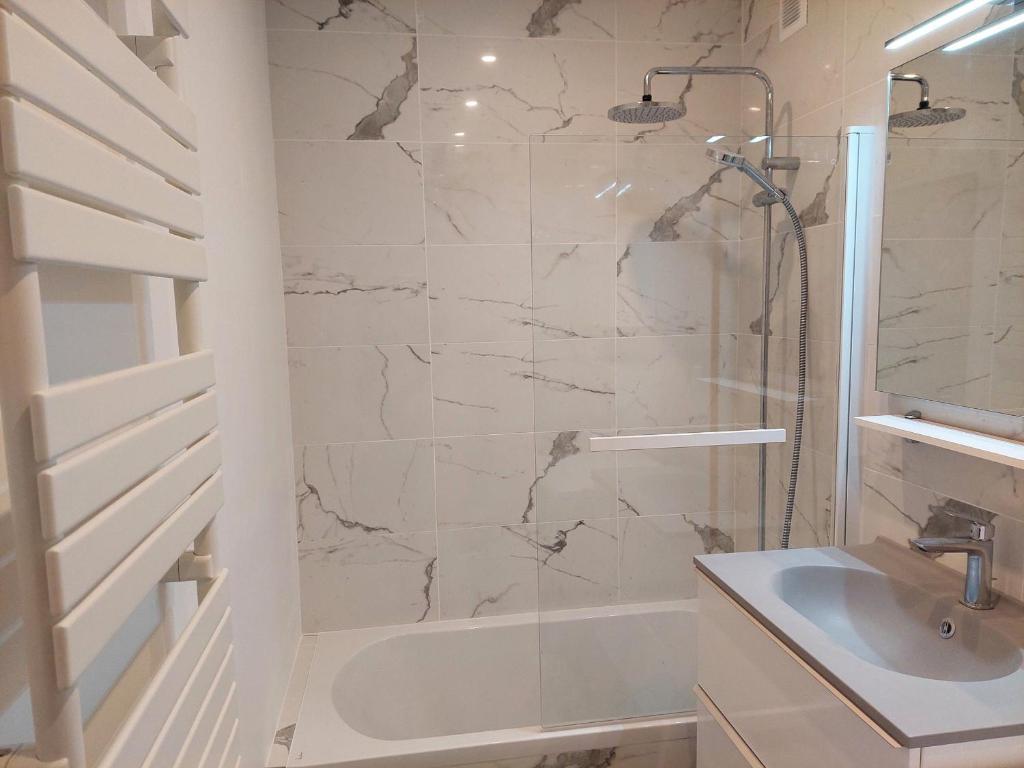 Charmant studio pour 2 avec balcon à Brides-les-Bains - 4