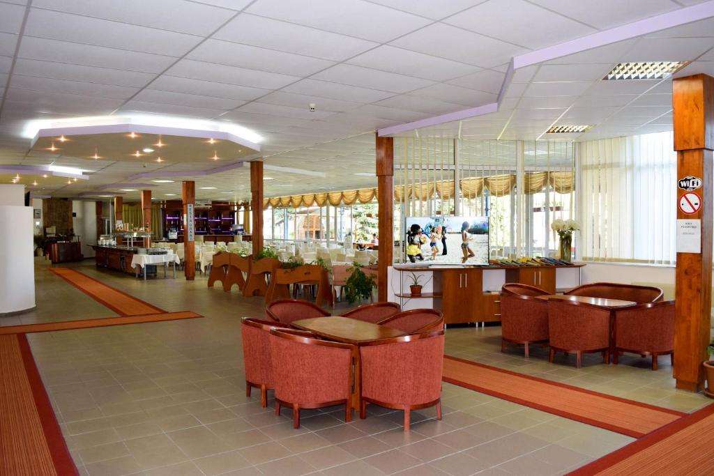Balaton Hotel — Restaurant & bars in Sunny Beach, Burgas Region