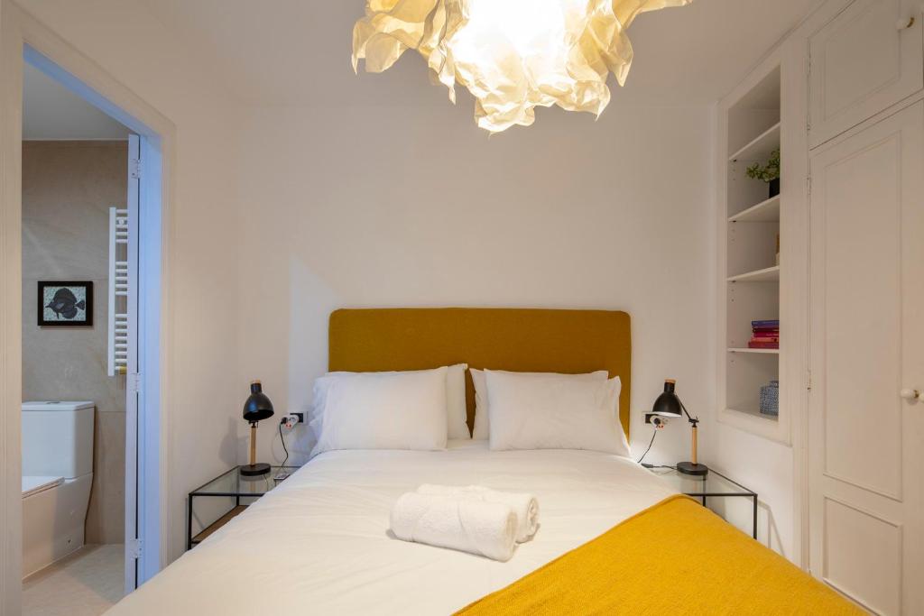 Coqueto con piscina y parking by CABANA Rentals - 2