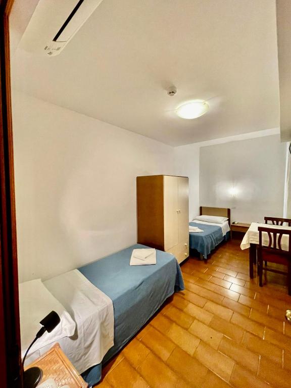 Hotel Canada — Hotel rooms in Venice, Veneto