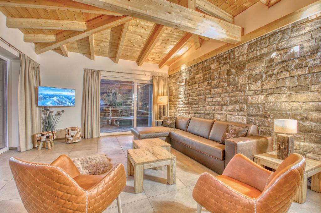 Penthouse Ski & Golf - by Alpen Apartments - 2