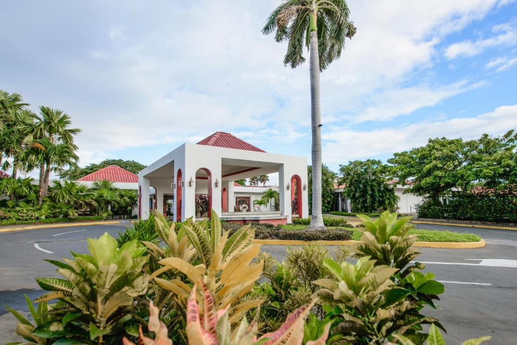 Hotel Globales Camino Real Managua photo