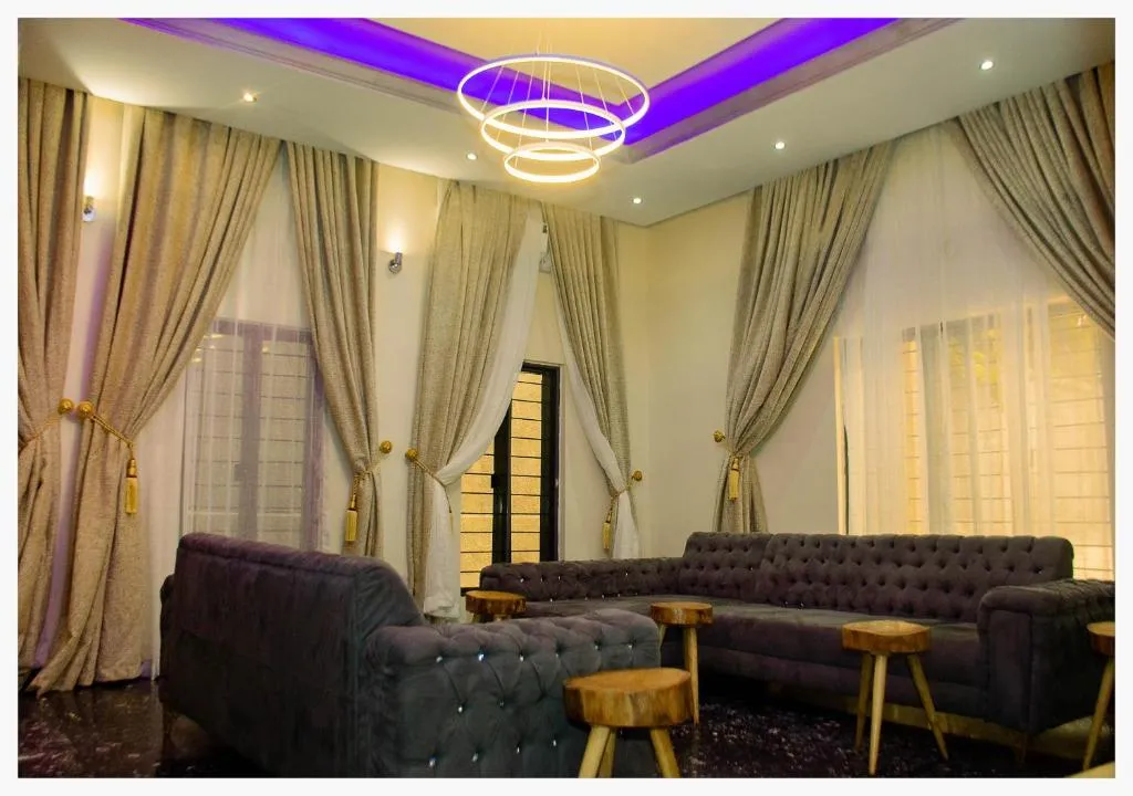 House 7A, hotel in Enugu