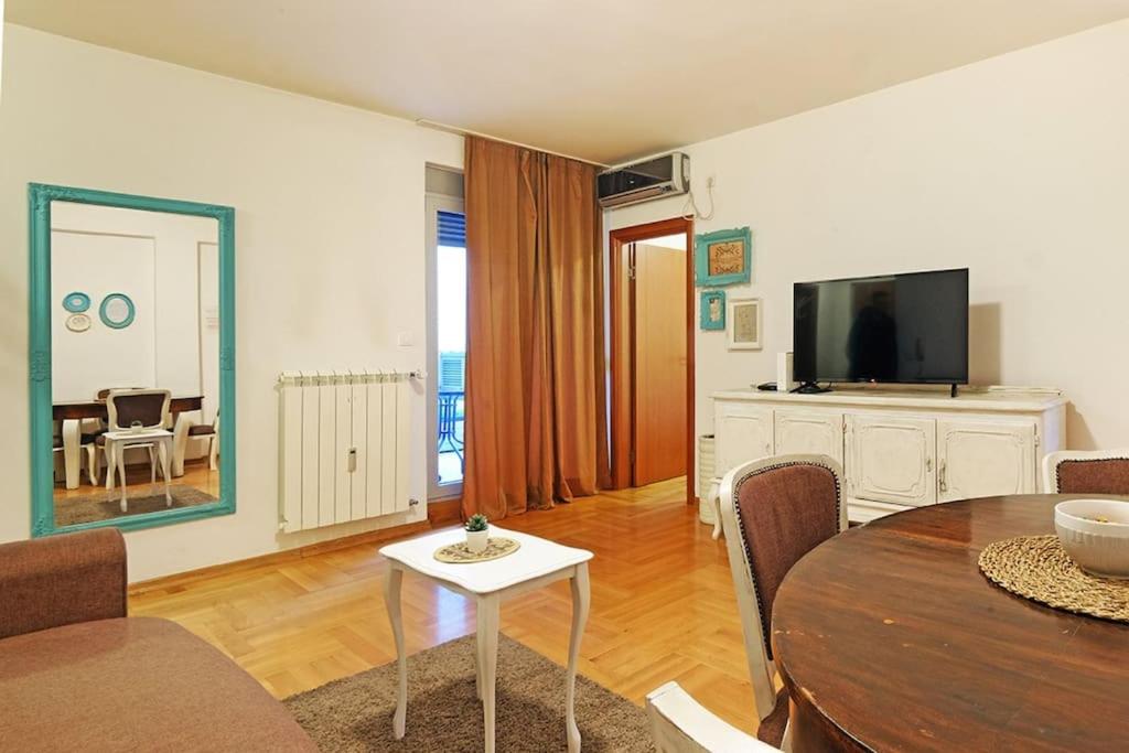 Apartment SEIF 2 - 5