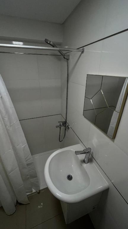 Departamento Confortable y Servicios en Pleno Centro - 5