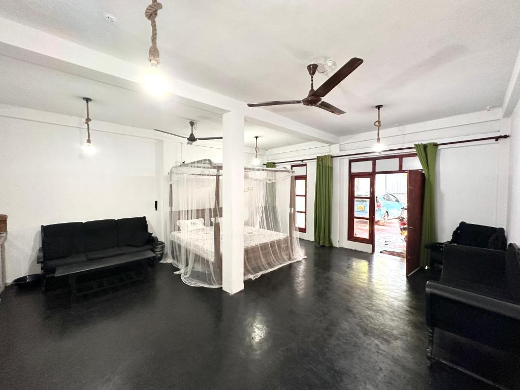 Sana Studio, Weligama