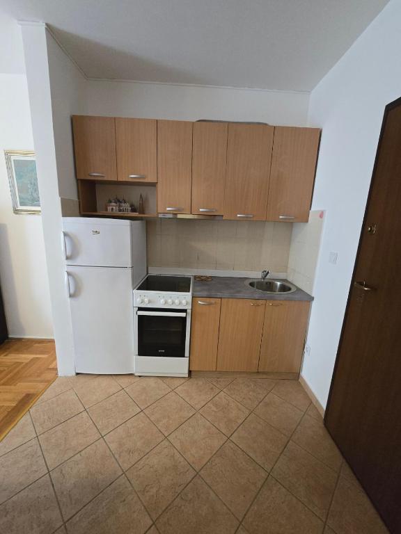 Laki Apartment - 5