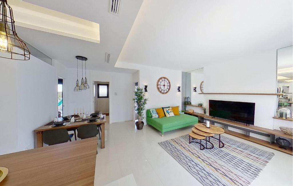 Pet Friendly Apartment - 3