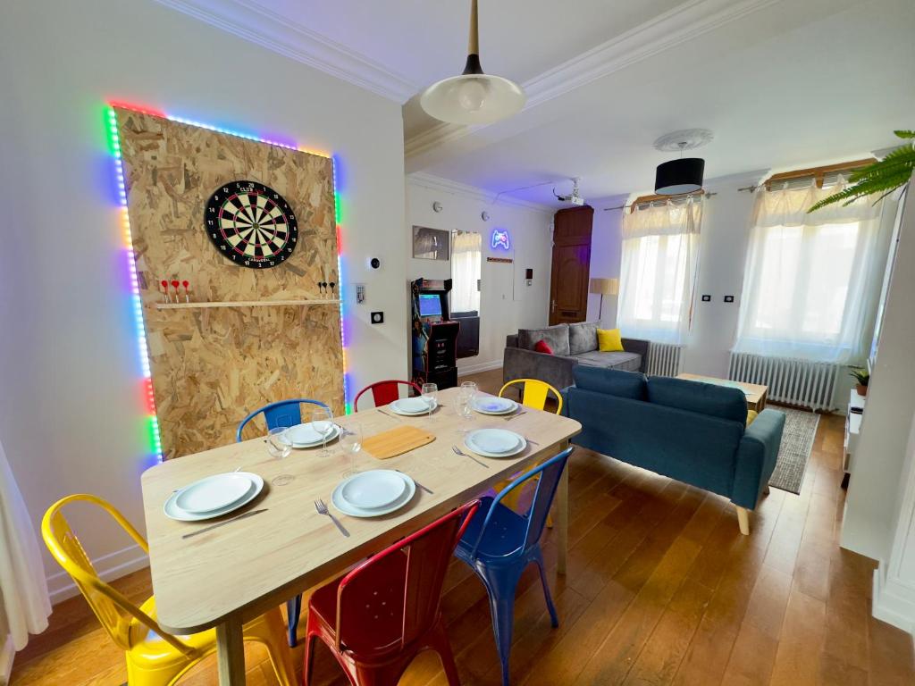 Maison 3ch - Cinéma - Game Room - Parking - Gare - 4