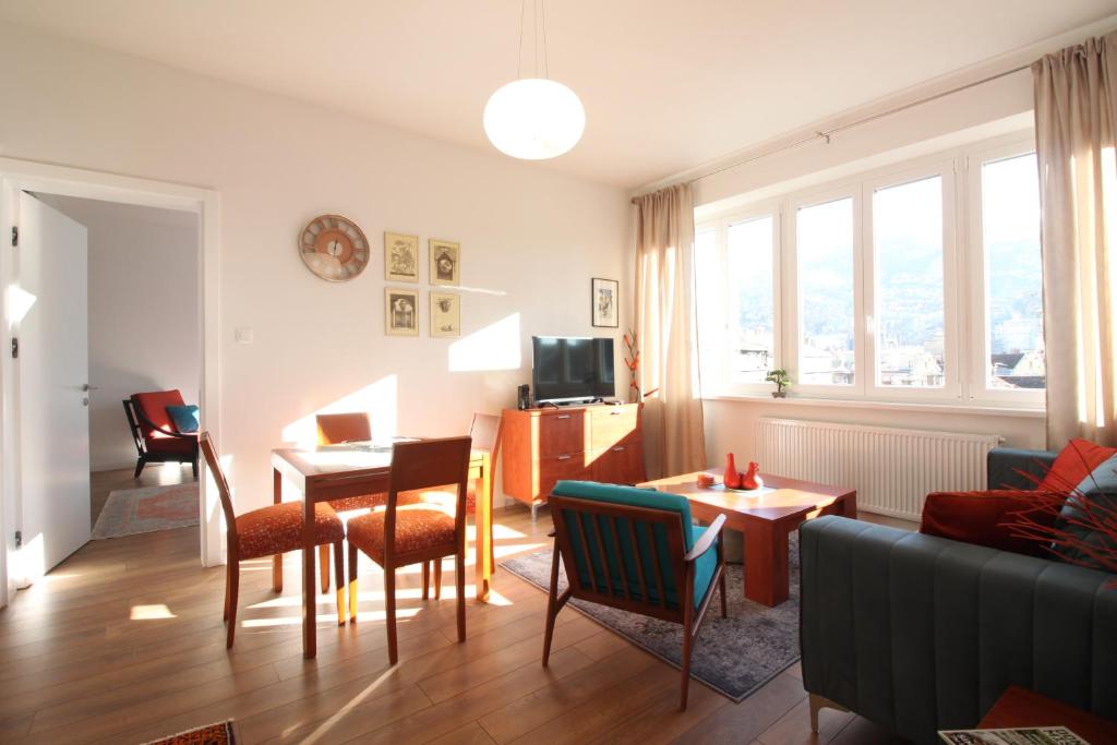 Sunny Apartment - 4