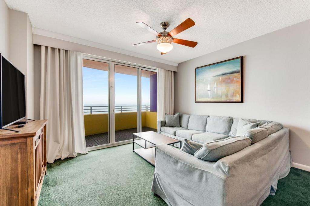 Unit 2225 Ocean Walk - 3 Bedroom Ocean Front, Daytona Beach
