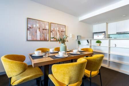 Sleek Inner-City Getaway in Prime Location