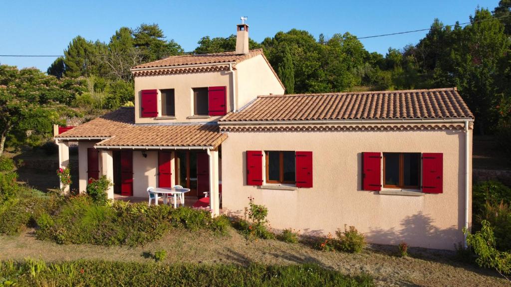 Maison de 3 chambres avec jardin clos a Planzolles