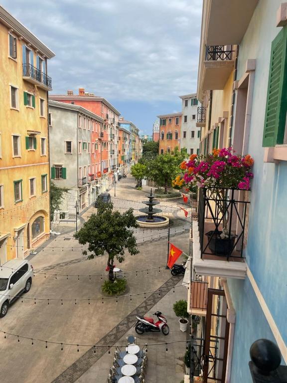 Aurora Phu Quoc Hotel Cafe & 3D Golf