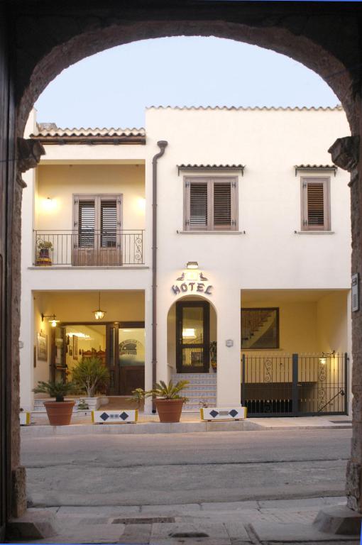 Al-Tair — Hotel in San Vito Lo Capo