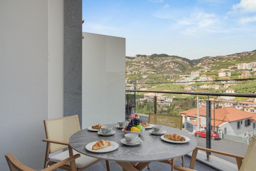 Torre Palace I by Atlantic Holiday, Câmara de Lobos