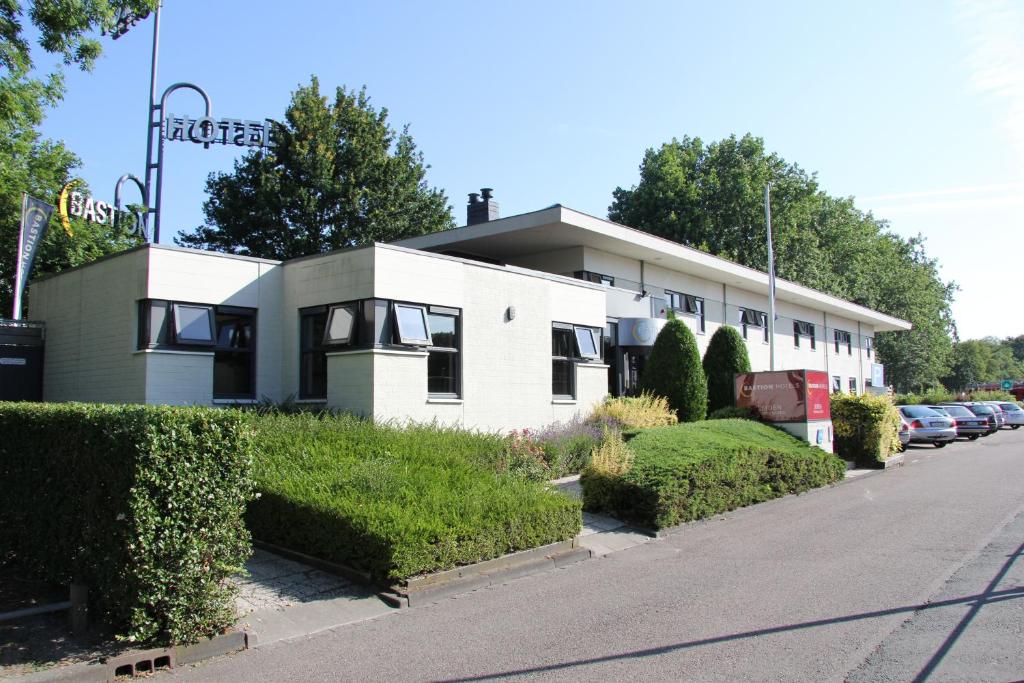 Bastion Hotel Leiden Voorschoten Photo 0