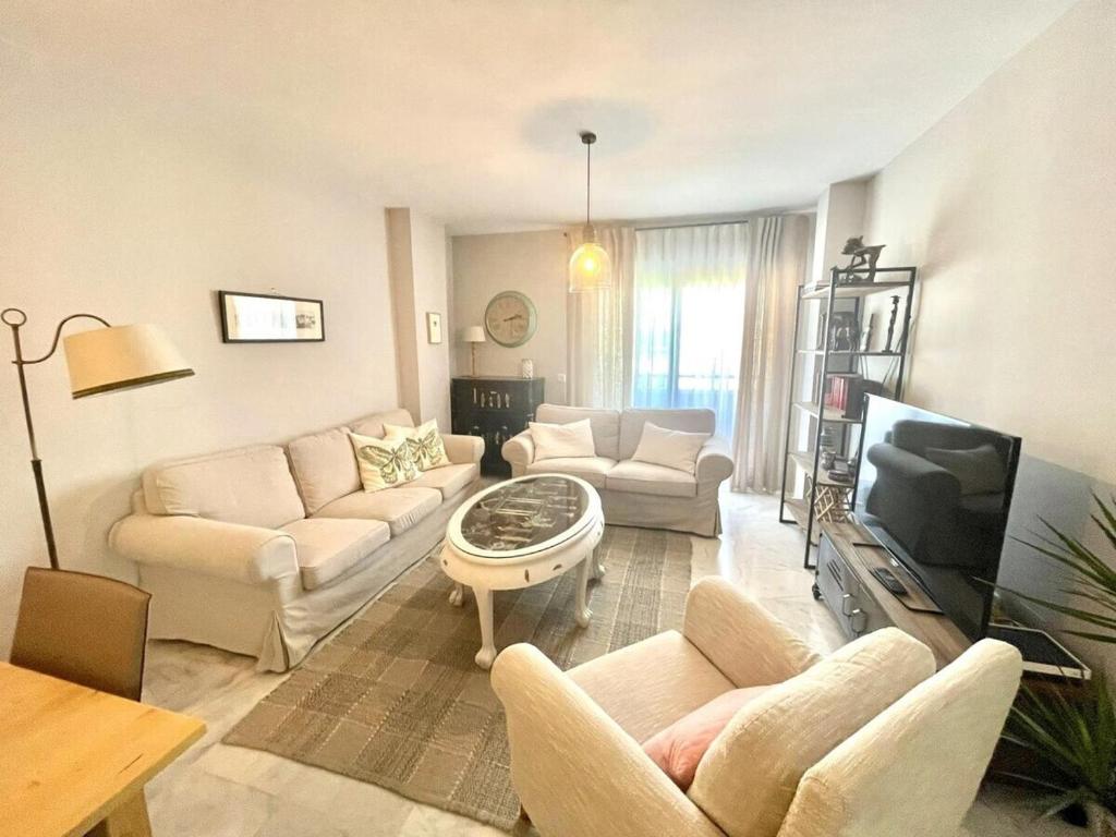 Calu Homes Duplex cerca playa de Huelin - 4