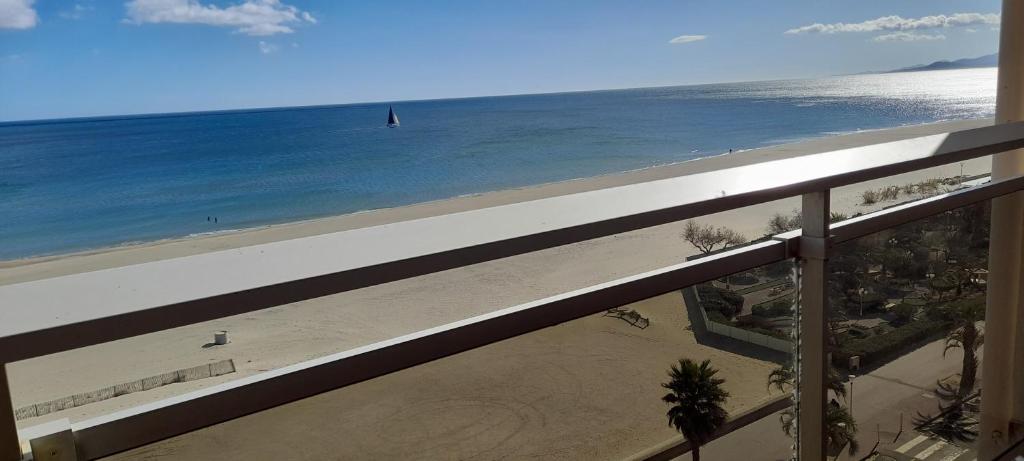 Grand appartement standing front de mer 90 m2 - 1