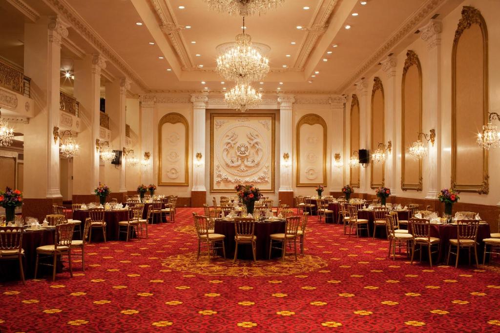 The New Yorker Hotel By Lotte Hotel