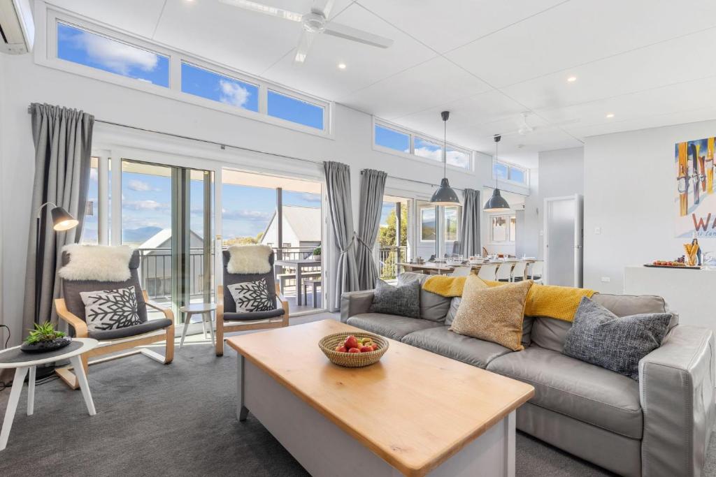 The Elements West, Jindabyne