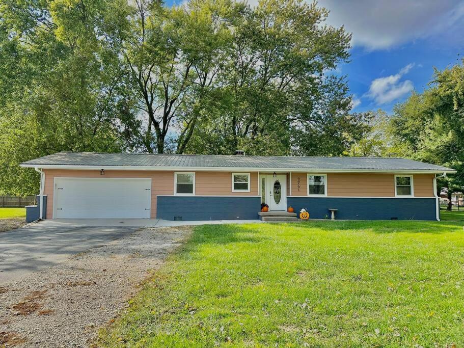 Charming Spacious Get Away, Shelbyville