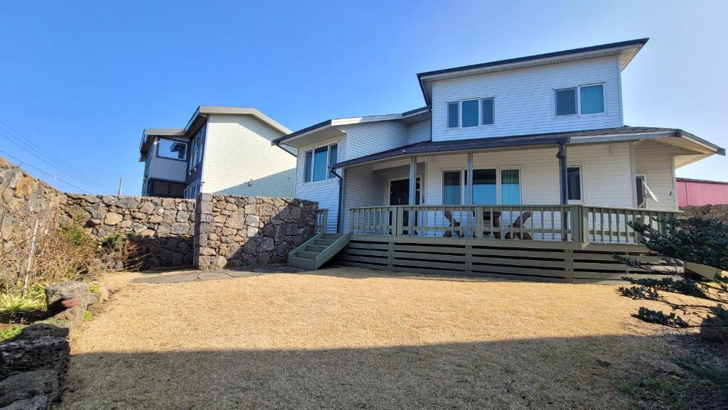 Exterior view, Haumok-gil 52 Rent-a-House in Jeju