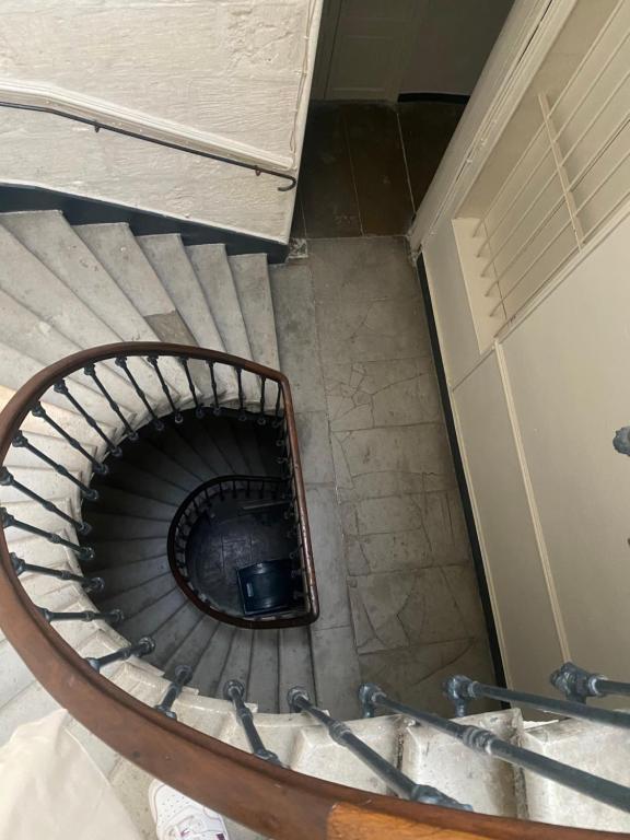 P3 Nîmes, 7 rue Jean Baptiste Godin - 5
