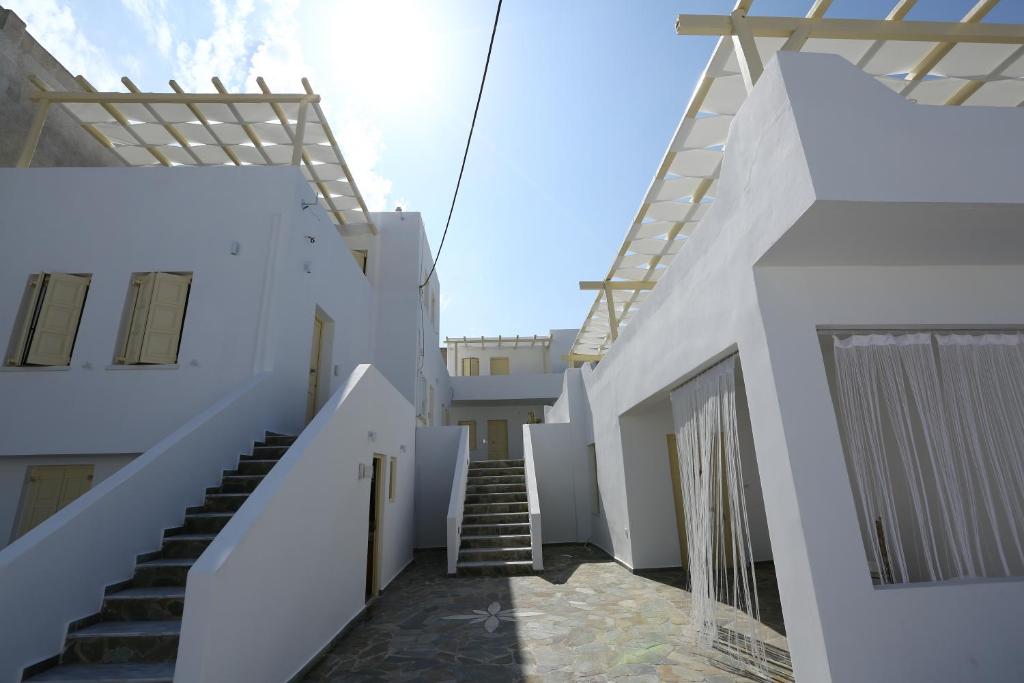 The White Suites photo