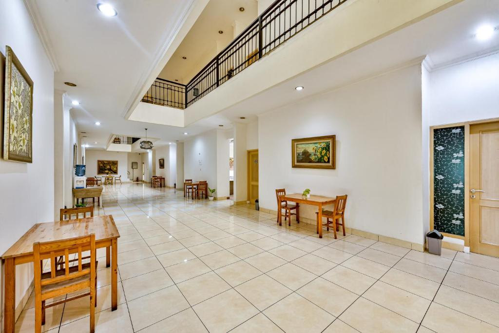 チネレ イン&レジデンス (Cinere Inn & Residence) 外観