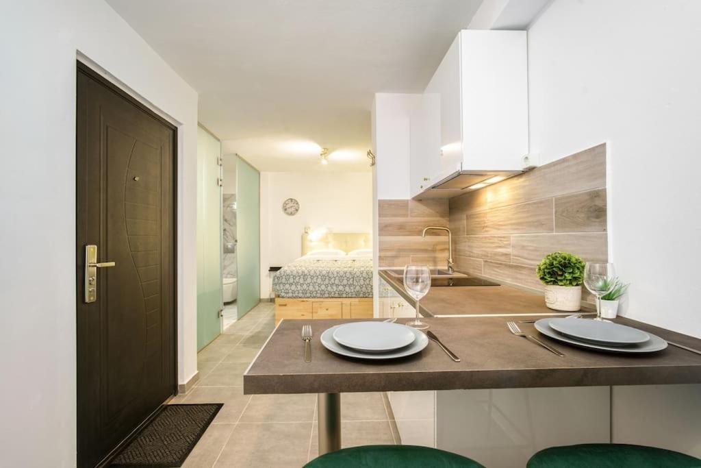 modern boutique apartment, Athen