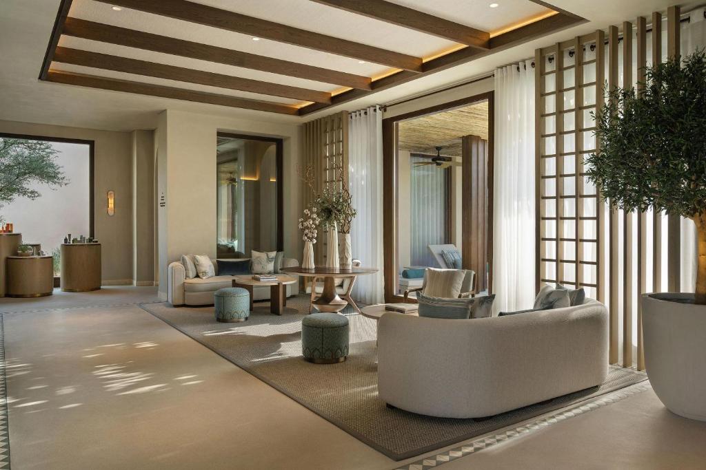 バブ アル シャムス デザート リゾート (Bab Al Shams Desert Resort - Dubai) フロント・ロビー