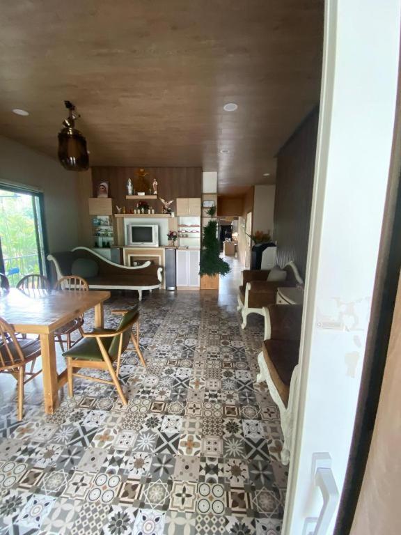 cinderella home stay