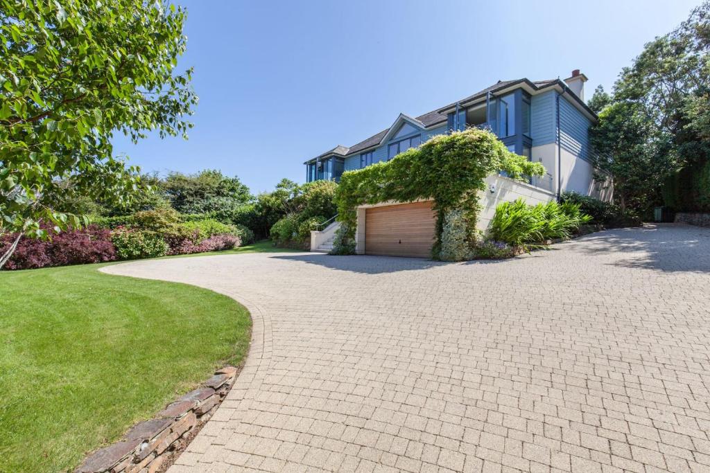 Moonfleet, Saint Mawes