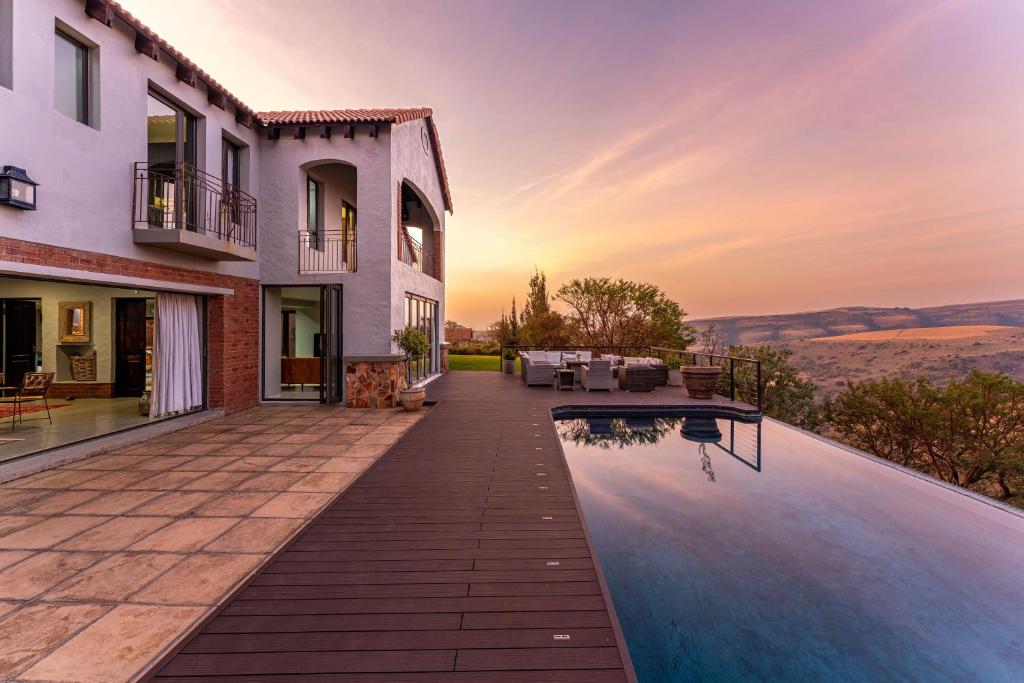 Mount High Luxury Country Estate 周辺案内