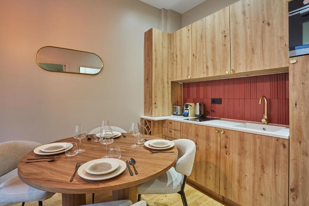 Residence Center of Paris by Studio prestige - 4
