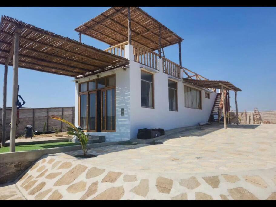 Lobitos Private Home, Ocean & Sunset Views, Concierge - 1