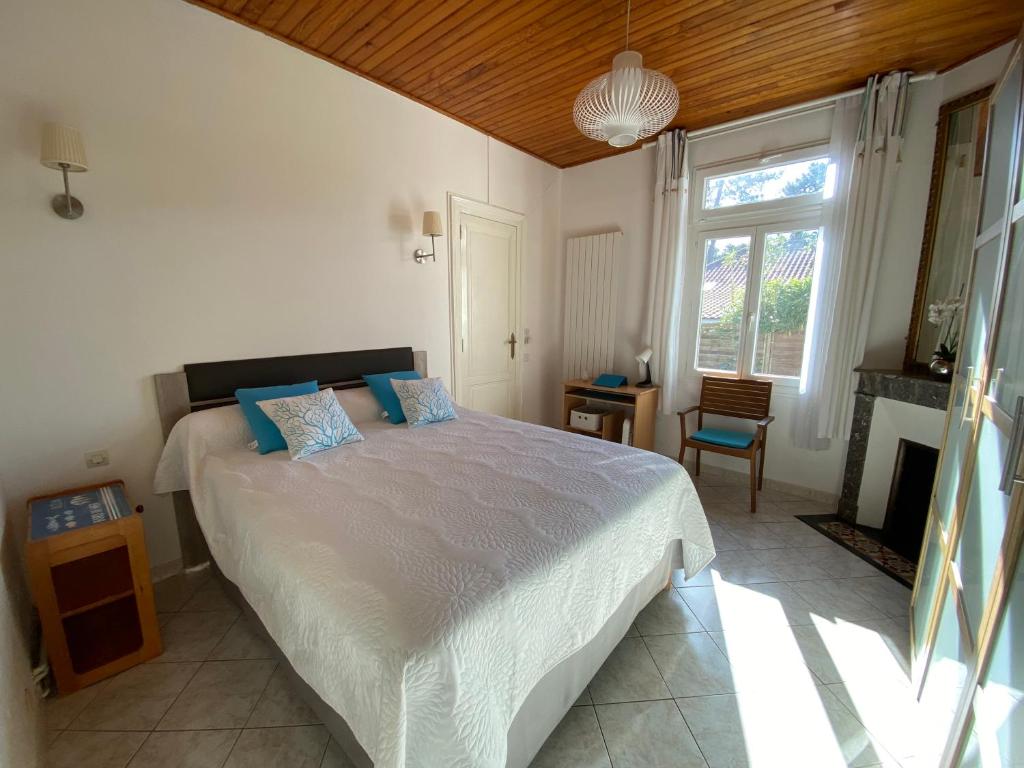 MAISON FLEURIE quartier calme - 3