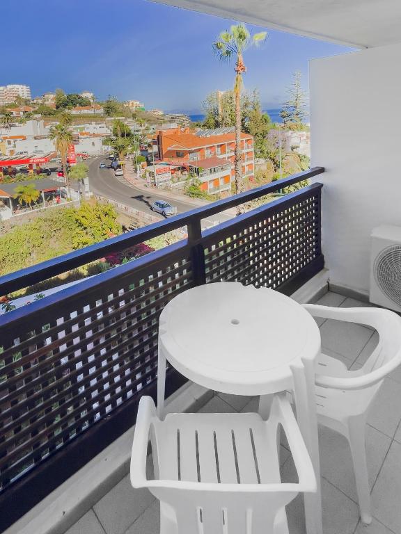 Apartamentos Pez Azul — Hotel rooms in Puerto de la Cruz, Canary Islands