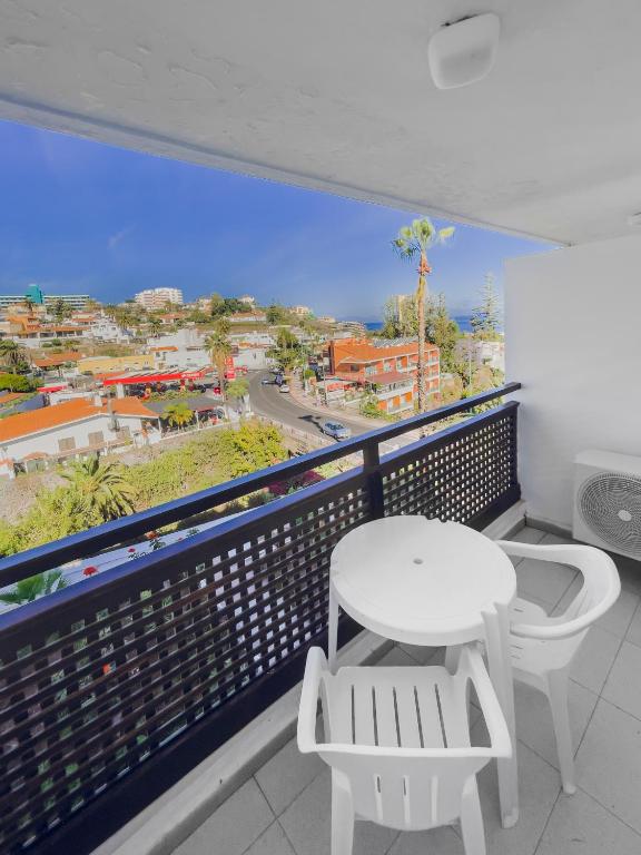 Apartamentos Pez Azul — Hotel rooms in Puerto de la Cruz, Canary Islands