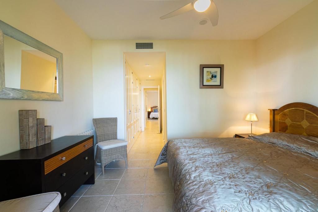 Royal Flamingos Sea View Apartman - 4