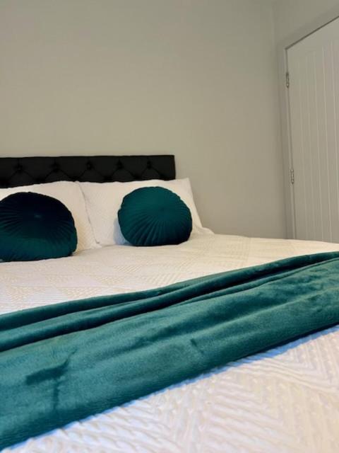 Studio’s 21- By Eazy Room’s, Hessle