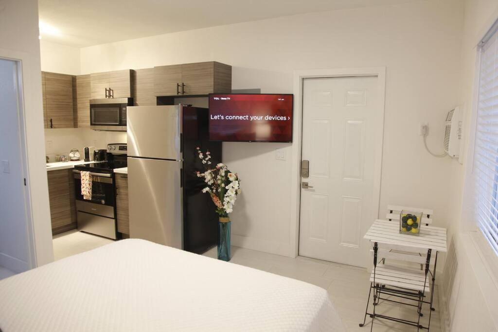 Apt 6 Miami Designer Studio in the Upper East-Side, Miami