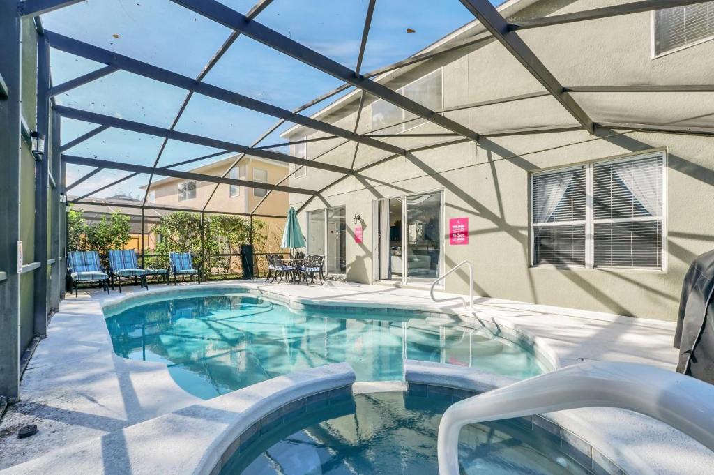 8462 Secret Key Cove, Kissimmee