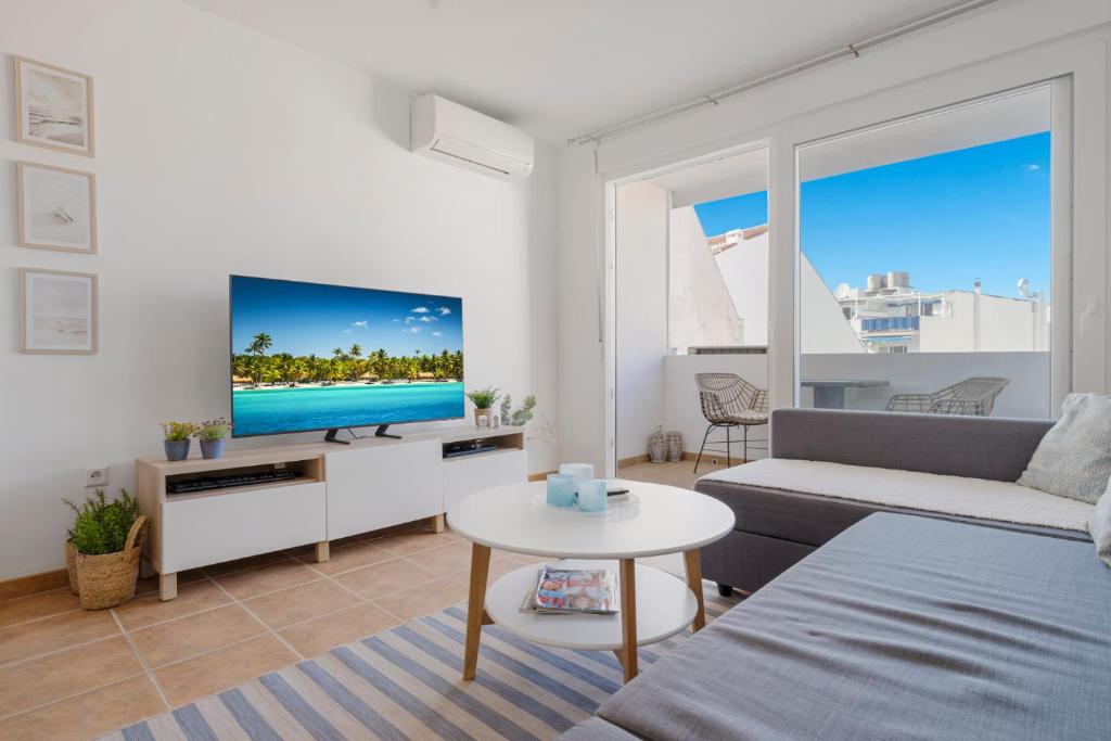 City center apartment by Costarentals - Ref 94 - 4