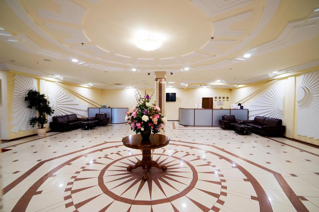 Royal Hotel photo