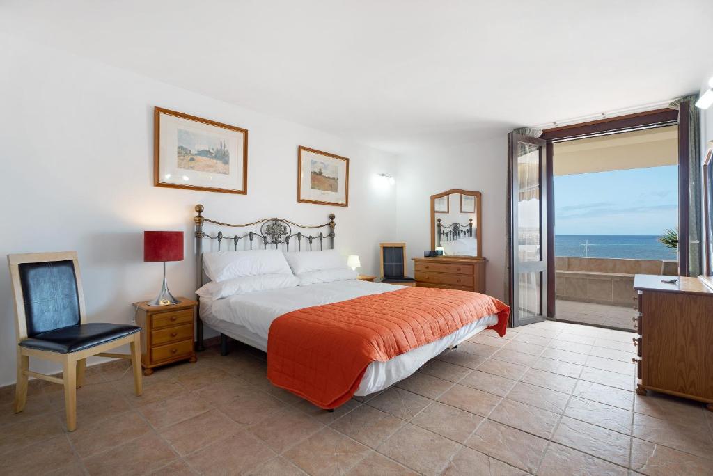 La Maravilla Over The Ocean - 3